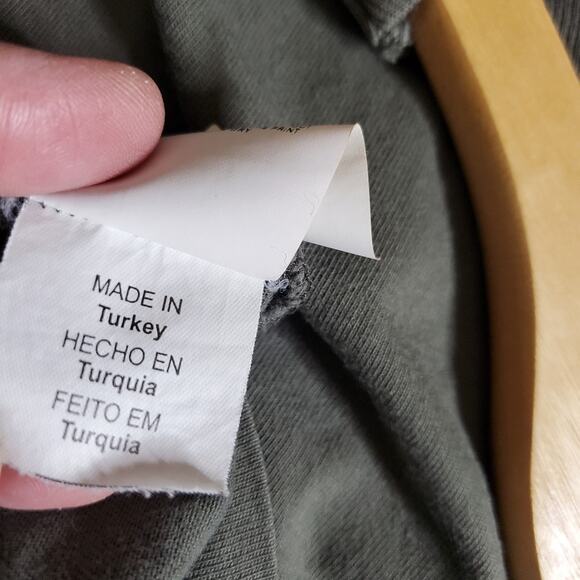 Moschino Vintage Green exotic Tiger T-shirt in Flawed Condition - Picture 6 of 11